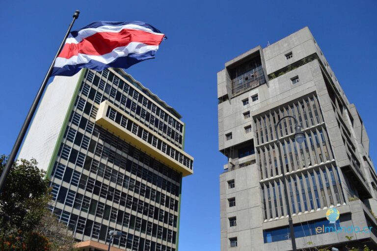 Crece deuda del Estado con la CCSS: una amenaza para la sostenibilidad fiscal y el sistema de salud
