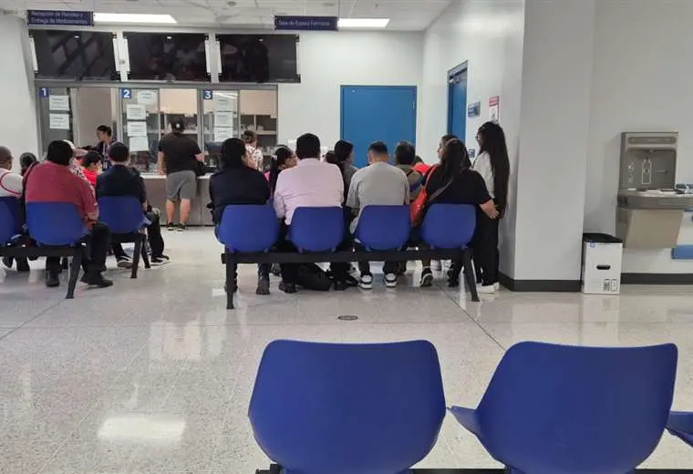 CCSS inyecta personal a Clínica de La Unión para bajar espera en servicio de Farmacia