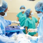Más de 1.400 auxiliares de enfermería hacen falta en la CCSS, según Gerencia Médica