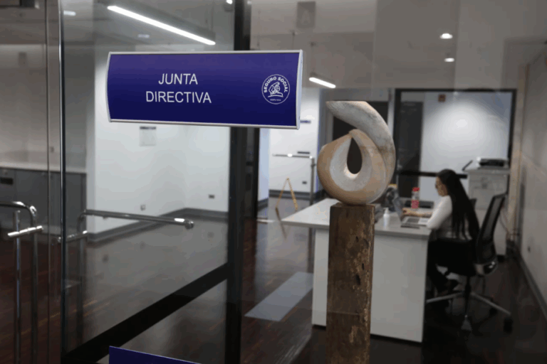 Junta de Directiva de la CCSS está completa de nuevo: conozca los nuevos nombres del sector empresarial