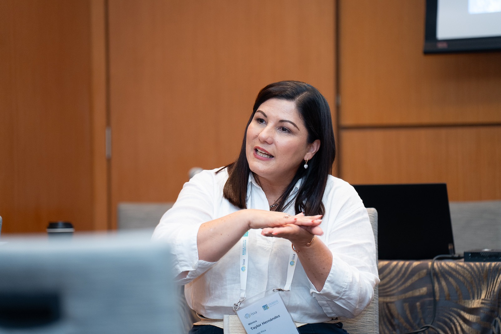 Investigación a Presidenta de CCSS por Posible Tráfico de Influencias