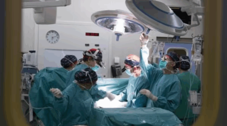 ¿Cuántas personas esperan por una cirugía o cita médica en Costa Rica? ¿Durante cuánto? Esto dice auditoría de CCSS